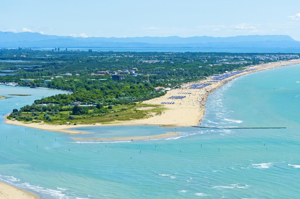 Appartamenti Sole Бибионе Экстерьер фото